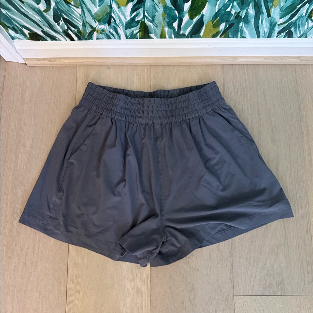 Vouri villa short